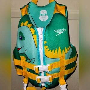 Speedo Life Vest